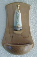 426 Weihwassergefäss Ahornholz mit Madonna von Fatima