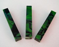 acrylkantel-grasgruen-schwarzeadern