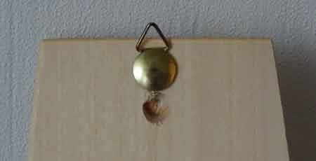 weihwassergefaessahorn aufhaengung