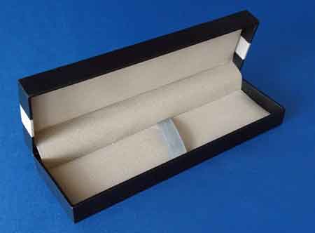 etui schwarzmithellemband offen