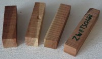 4erset-zwetschge-holzpens