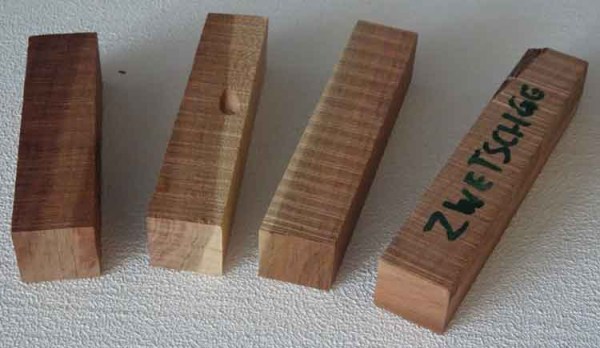4erset-zwetschge-holzpens
