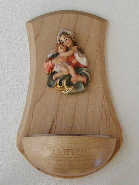 weihwassergefaess-ahorn-madonna-color